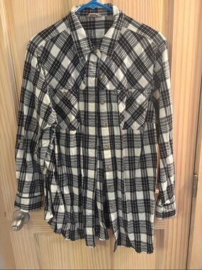 Black and White Plaid Button-Up Shirt